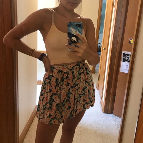 mini floral skirt - Picture 3 of 4